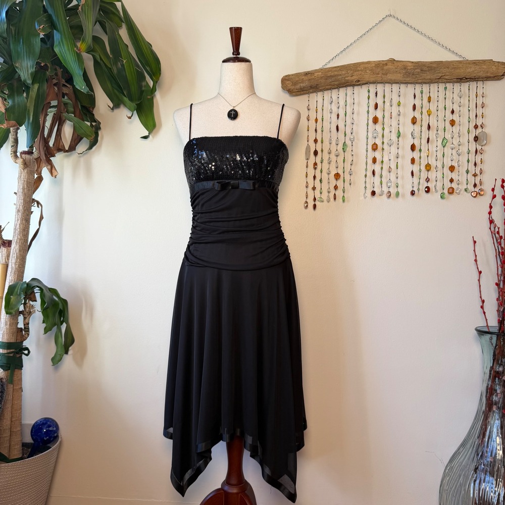 Vintage City Triangles Y2K Sequin Handkerchief Hem Formal Dress Fairycore Black